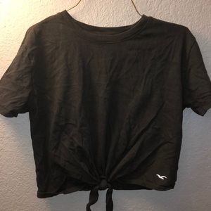 Black tie crop top shirt Hollister!